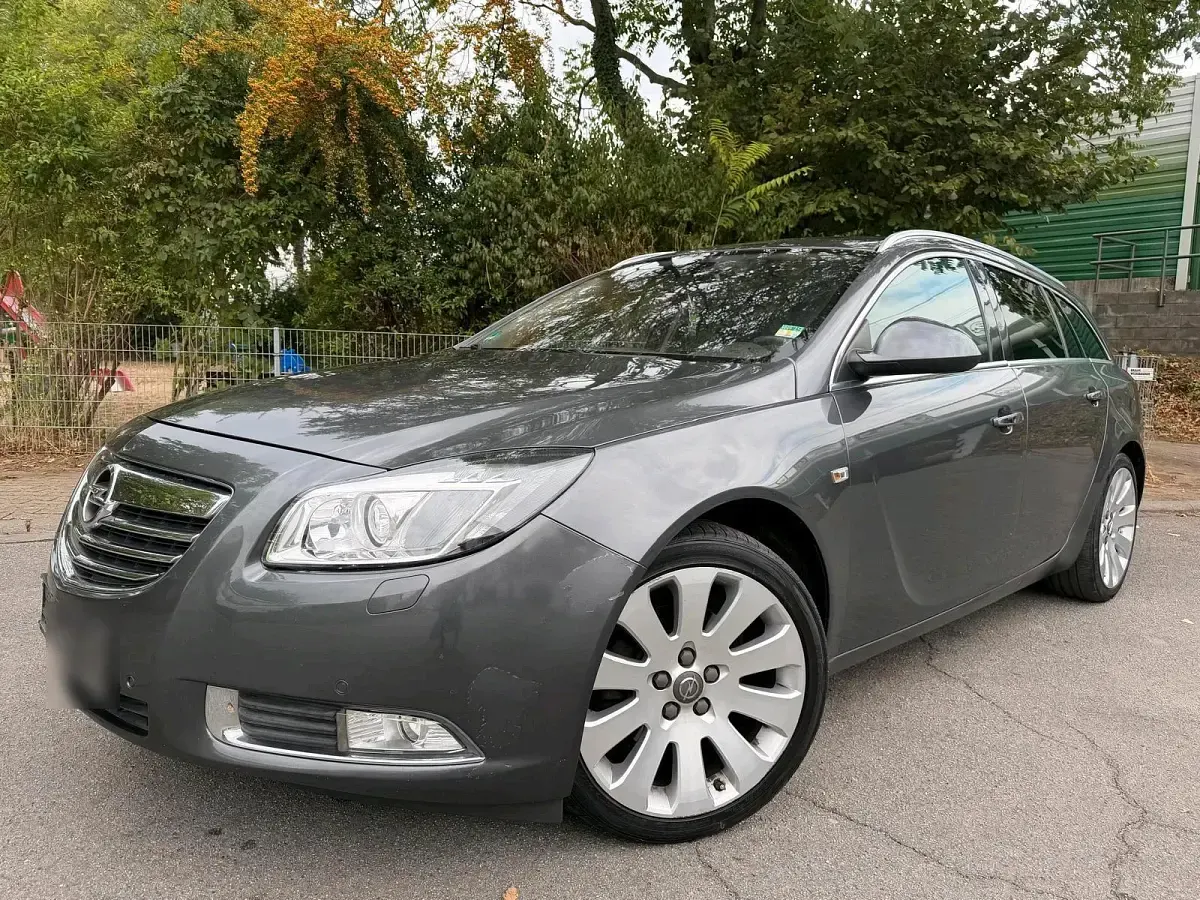 Gebraucht Opel Insignia 160 PS (117 kW) 2012 Grau Kombi