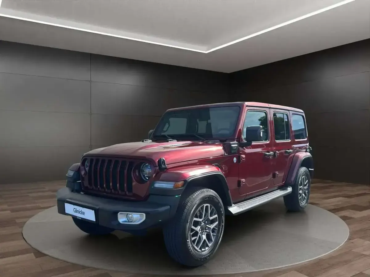 Gebraucht Jeep Wrangler Sahara 272 PS (200 kW) 2021 Snazzberry (metallic) SUV