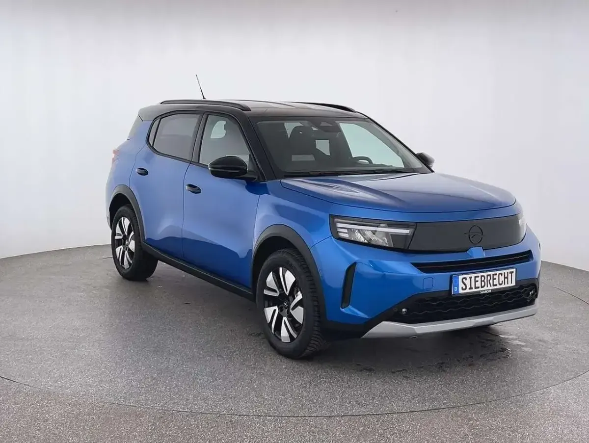 Neu Opel Frontera 83 kW (113 PS) 2025 Blau SUV
