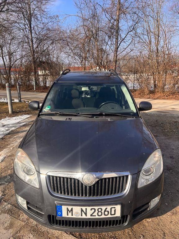 Gebraucht Skoda Roomster Comfort 86 PS (63 kW) 2008 Schwarz Van / Kleinbus