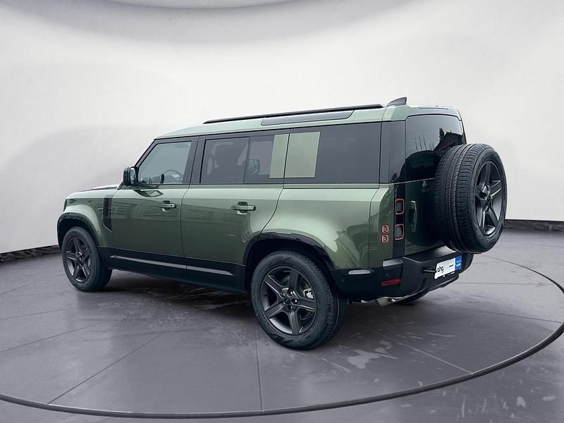 Neu Land Rover Defender SE Dynamic 349 PS (256 kW) 2025 Grün SUV