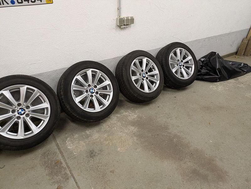 Gebraucht BMW 520 190 PS (139 kW) 2016 Grau Kombi