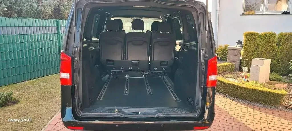 Gebraucht Mercedes V200 136 PS (100 kW) 2018 Schwarz Van / Kleinbus