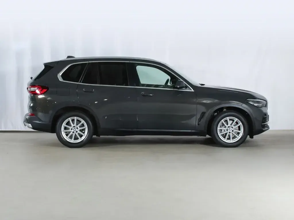 Gebraucht BMW X5 Comfort Edition 286 PS (210 kW) 2023 Grau SUV