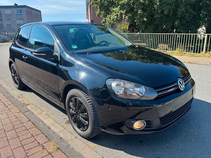 Schwarz Gebraucht 2010 VW Golf VI Team Kleinwagen | 3.250 € (Fairer Preis) - Bild 1/4