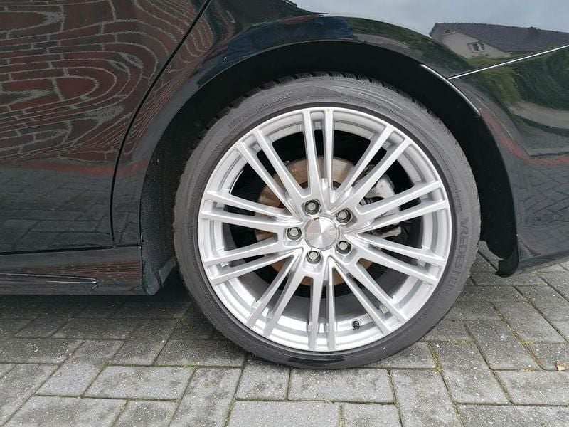 Gebraucht Mercedes CLA180 Shooting Brake AMG line 122 PS (89 kW) 2016 Schwarz Kombi