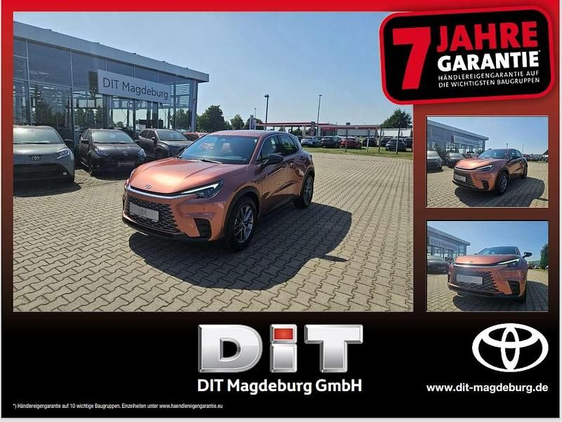 Kupferrot Neu 2025 Lexus LBX SUV | 31.290 € (Fairer Preis) - Bild 1/4