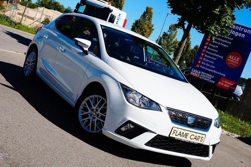 Weiß Gebraucht 2018 Seat Ibiza Style Limousine | 9.890 € (Guter Preis) - Bild 1/4
