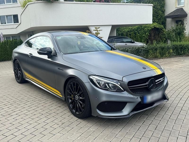 Grau Gebraucht 2017 Mercedes C63 AMG AMG Edition 1 Coupé | 23.900 € - Bild 1/4