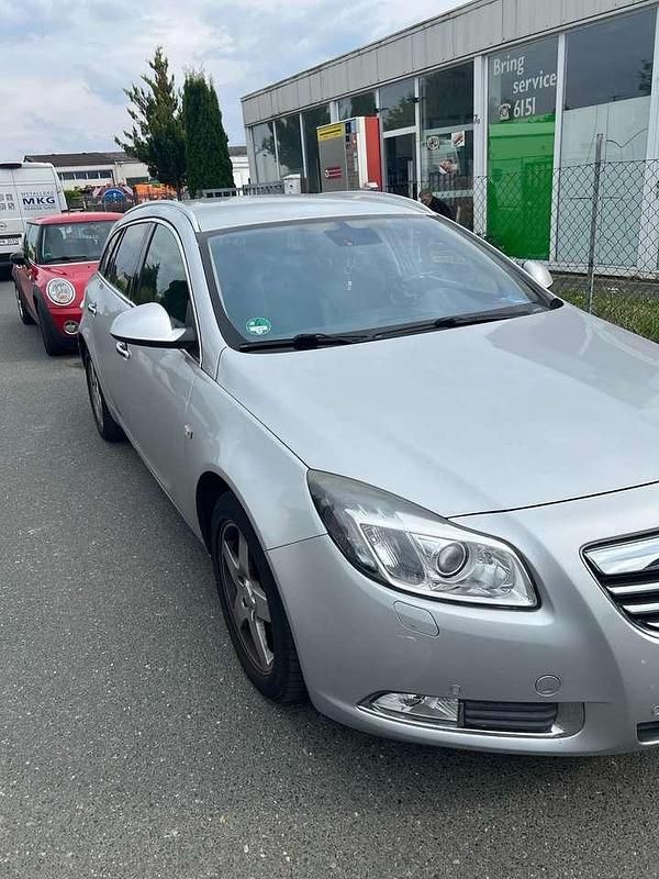 Gebraucht Opel Insignia 160 PS (117 kW) 2012 Silber Kombi