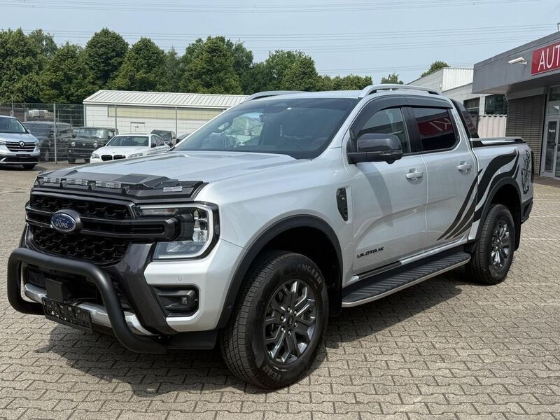 Silber (metallic) Gebraucht 2024 Ford Ranger Wildtrack Abholung | 57.300 € (Fairer Preis) - Bild 1/4