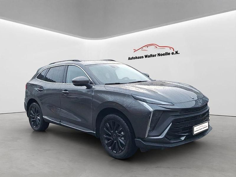 Neu DFSK Forthing 5 177 PS (130 kW) 2026 Grau SUV