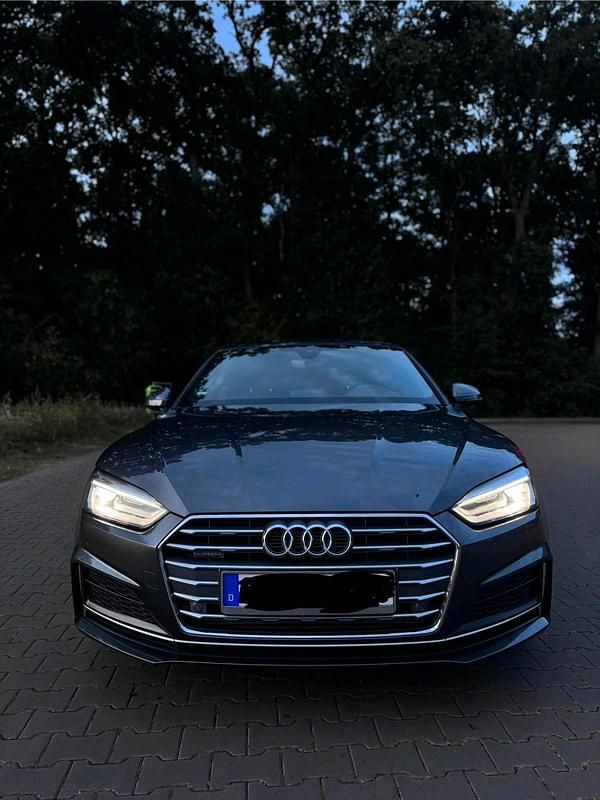 Grau Gebraucht 2018 Audi A5 Limousine | 20.500 € (Guter Preis) - Bild 1/4