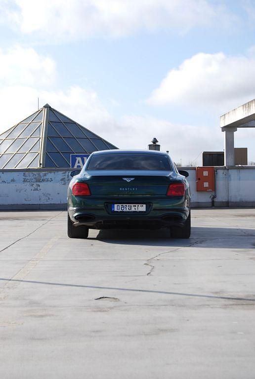 Gebraucht Bentley Flying Spur 635 PS (467 kW) 2021 Grün Limousine