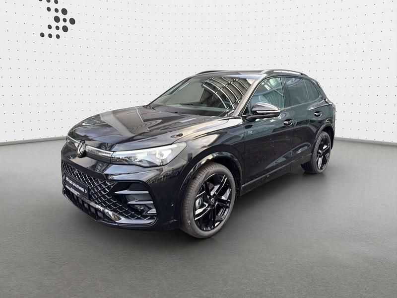 Grenadillschwarz metallic Neu 2026 VW Tiguan R-line SUV | 52.980 € (Teuer) - Bild 1/4