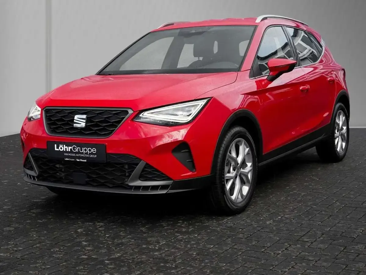 Gebraucht Seat Arona FR 110 PS (80 kW) 2024 Reinrot SUV