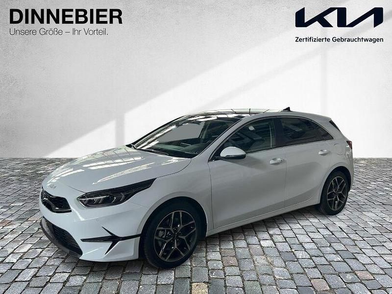 Gebraucht Kia Ceed Platinum 140 PS (102 kW) 2025 Carraraweiss Kleinwagen
