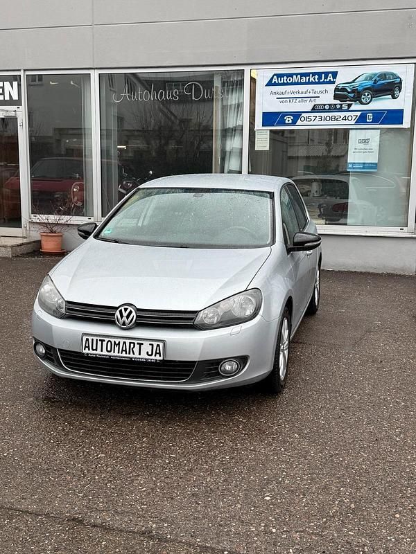 Gebraucht VW Golf VI Style 105 PS (77 kW) 2011 Silber Kleinwagen