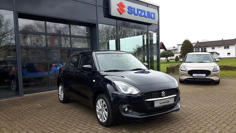 Gebraucht Suzuki Swift Comfort 83 PS (61 kW) 2021 Schwarz Kleinwagen