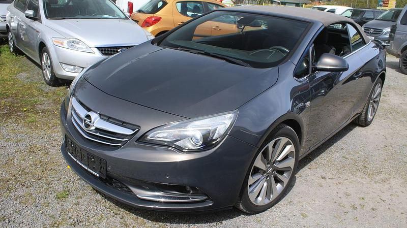 Gebraucht Opel Cascada Edition 120 PS (88 kW) 2013 Grau Cabrio