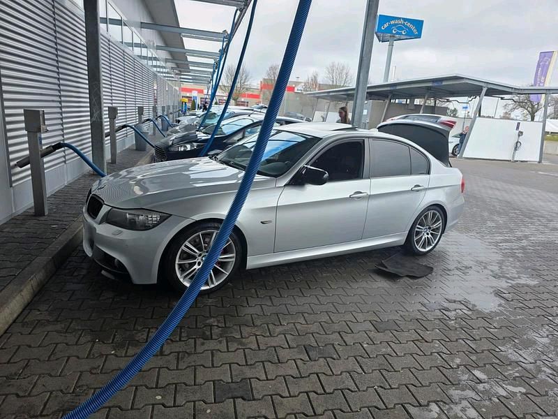 Second-hand BMW 330 272 CP (200 kW) 2009 Argintiu Berlinǎ