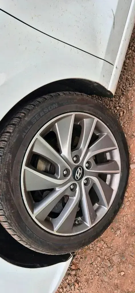 Gebraucht Hyundai i30 Trend 140 PS (102 kW) 2018 Weiß Limousine