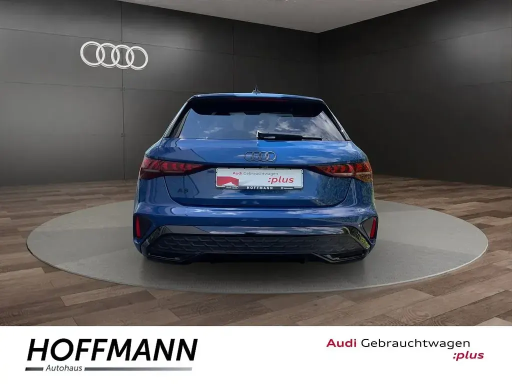 Gebraucht Audi A3 S-Line 150 PS (110 kW) 2025 Ascariblau metallic Limousine
