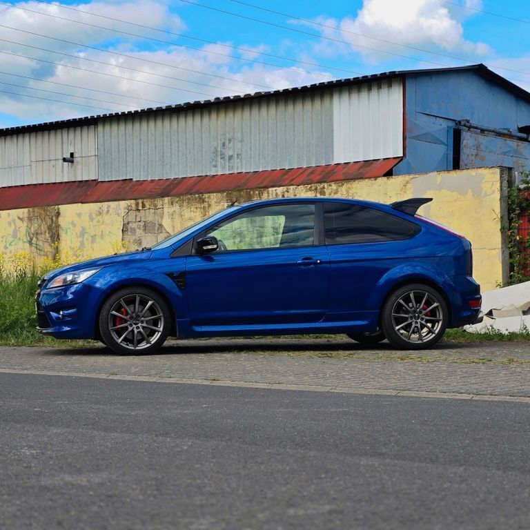 Blau Gebraucht 2008 Ford Focus ST | 9.999 € (Teuer) - Bild 1/4