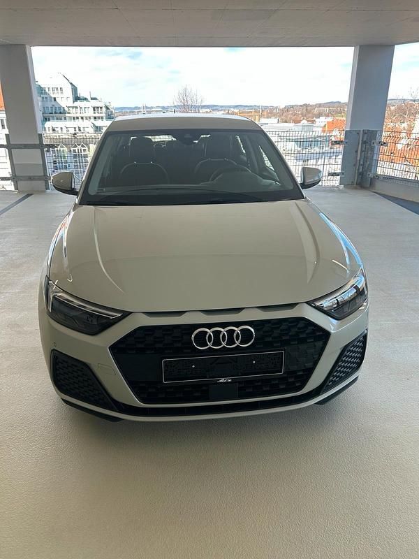 Gebraucht Audi A1 Sportback 95 PS (69 kW) 2025 Silber Kleinwagen