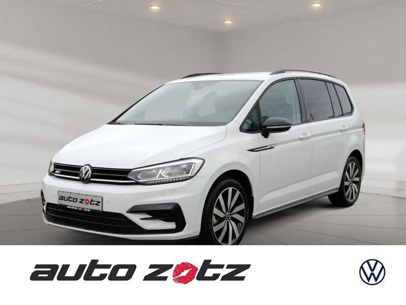Weiß Gebraucht 2024 VW Touran Highline Van / Kleinbus | 42.330 € (Teuer) - Bild 1/4