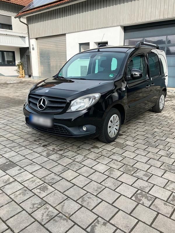 Gebraucht Mercedes Citan 111 110 PS (80 kW) 2014 Schwarz Kombi