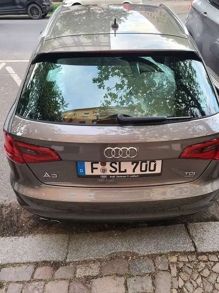 Gebraucht Audi A3 Ambiente 150 PS (110 kW) 2014 Grau Kombi