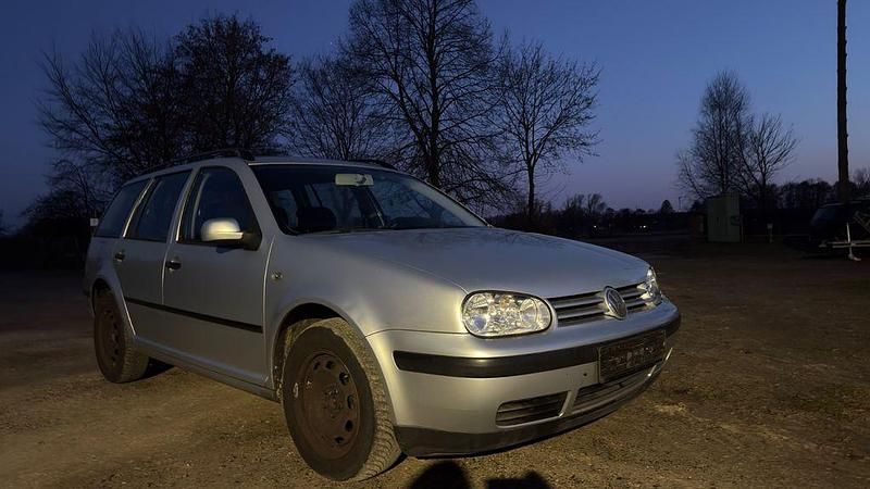 Gebraucht VW Golf IV 116 PS (85 kW) 2005 Silber Kombi
