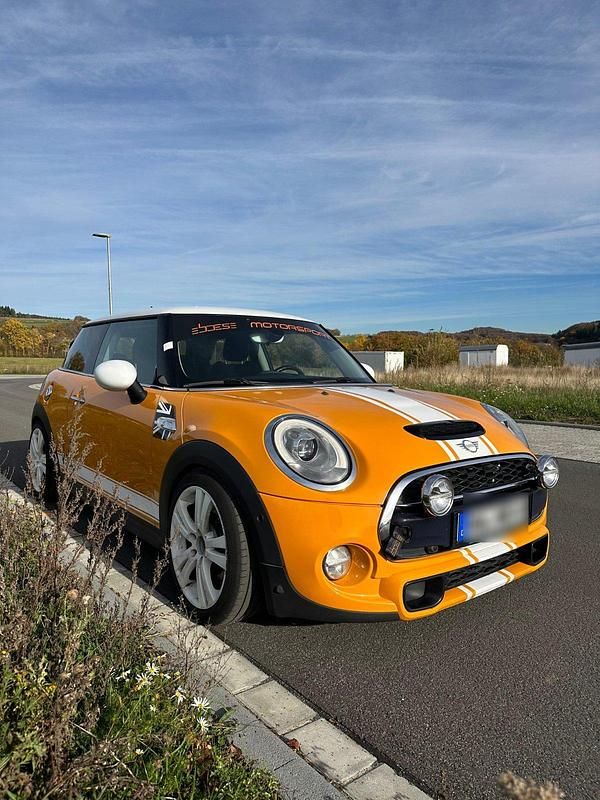 Orange Gebraucht 2015 Mini Cooper S Kleinwagen | 15.900 € - Bild 1/4