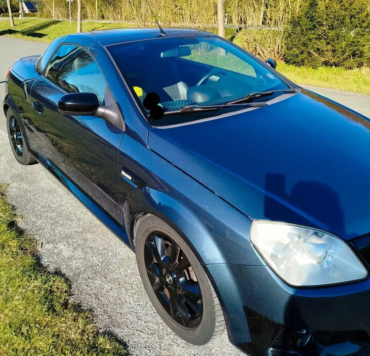 Używany Opel Tigra 125 KM (91 kW) 2006 Niebieski Kabriolet