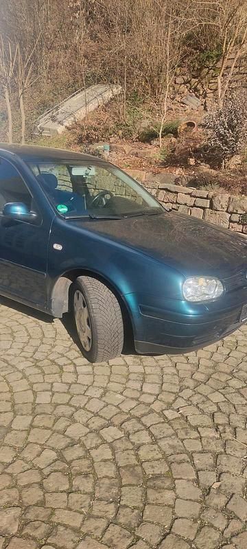 Gebraucht VW Golf IV 105 PS (77 kW) 2003 Grün Kleinwagen
