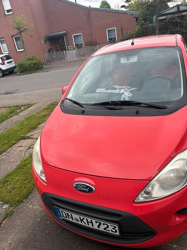 Rot Gebraucht 2009 Ford Ka Kleinwagen | 1.000 € (Superpreis) - Bild 1/4