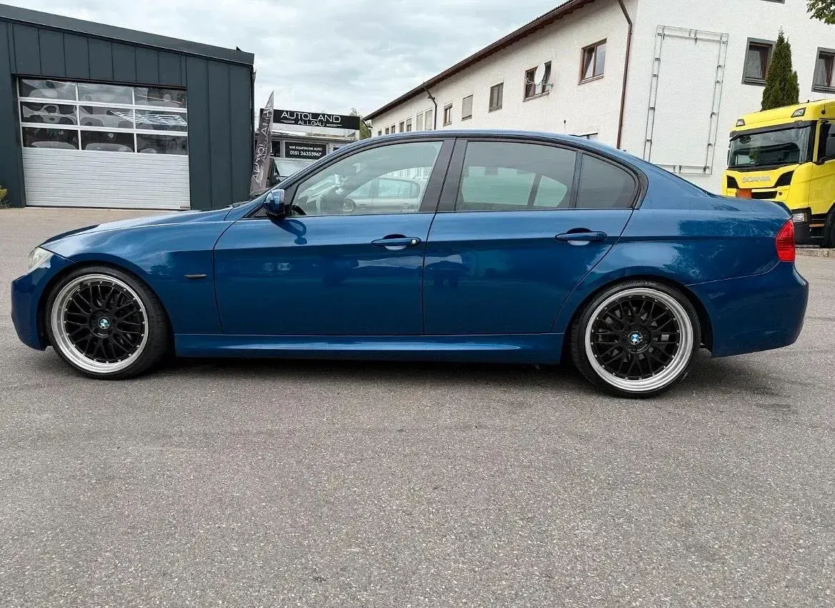 Gebraucht BMW 318 M Sport 129 PS (94 kW) 2007 Blau Limousine