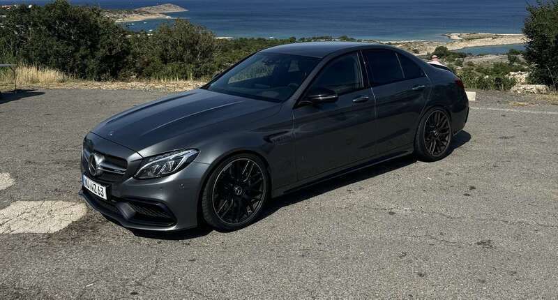 Grau Gebraucht 2017 Mercedes C63 AMG AMG Limousine | 42.999 € (Fairer Preis) - Bild 1/4