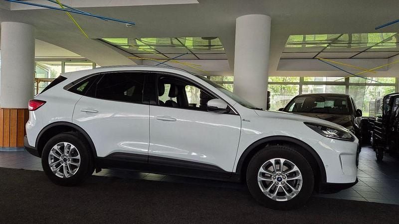 Gebraucht Ford Kuga Titanium X 190 PS (139 kW) 2023 Weiß SUV