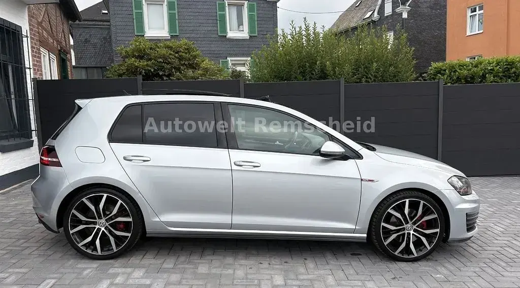Gebraucht VW Golf VII GTI 220 PS (161 kW) 2016 Silber Limousine