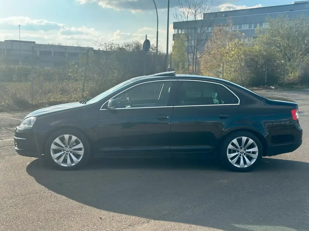 Gebraucht VW Jetta 140 PS (102 kW) 2005 Schwarz Limousine