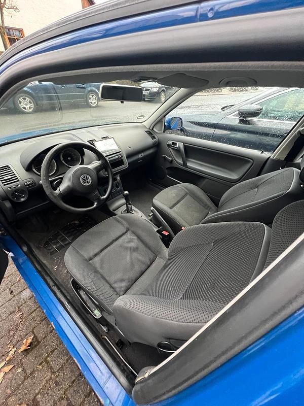 Gebraucht VW Polo 50 PS (36 kW) 1999 Blau Kleinwagen