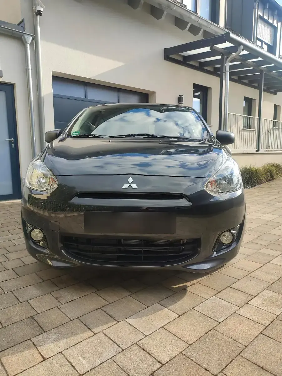 Gebraucht Mitsubishi Space Star 70 PS (51 kW) 2014 Grau Van / Kleinbus