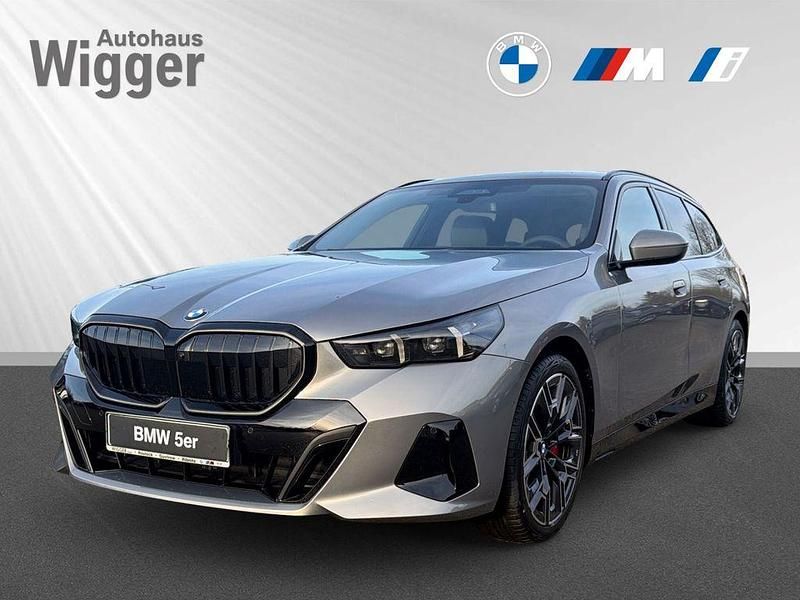Neu BMW 540 M Sport 303 PS (222 kW) 2025 Grau Kombi