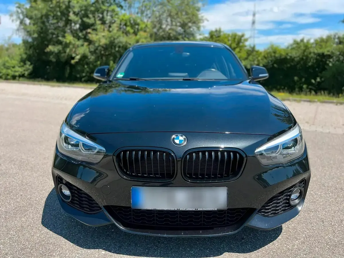 Gebraucht BMW 120 M Sport 190 PS (139 kW) 2019 Schwarz Limousine