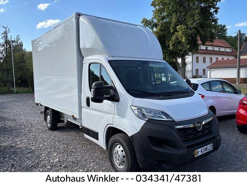 Weiß Gebraucht 2023 Opel Movano Van | 28.990 € - Bild 1/4