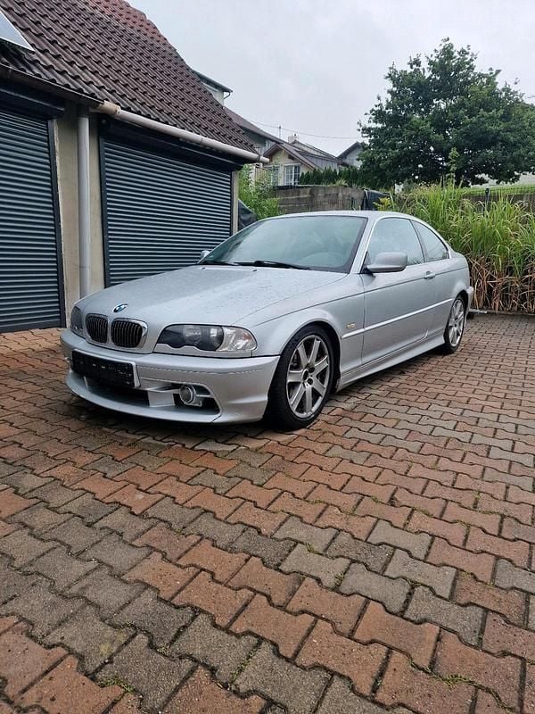 Silber Gebraucht 1999 BMW 320 Coupé | 3.299 € - Bild 1/4