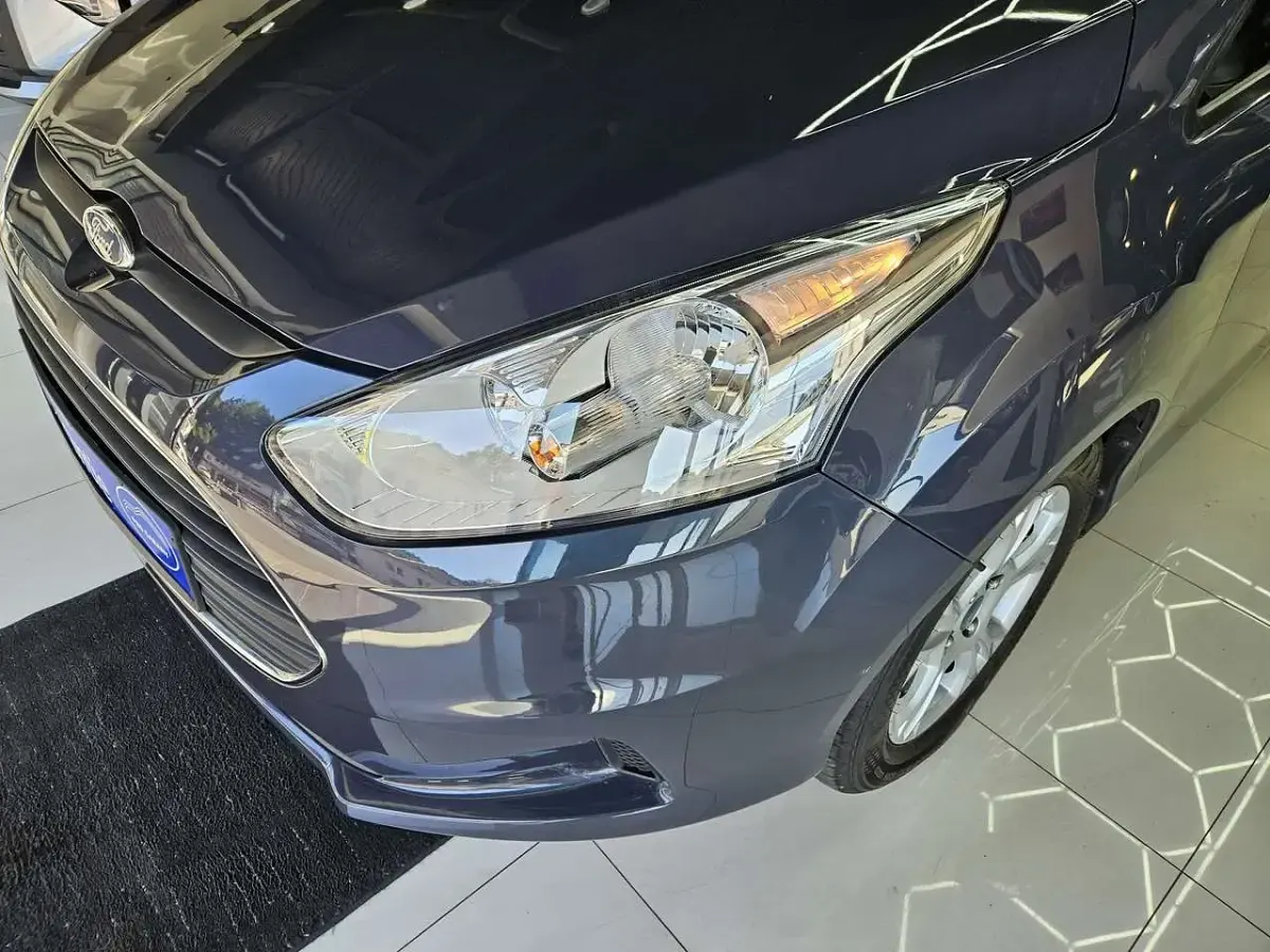 Gebraucht Ford B-MAX SYNC Edition 101 PS (74 kW) 2014 Midnight skygrau metallic Van / Kleinbus