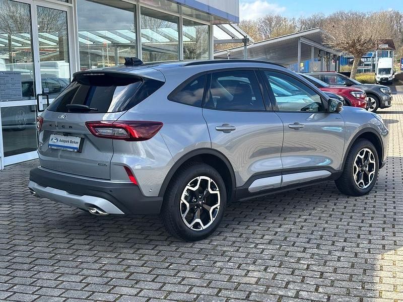Usado Ford Kuga Active X 242 HP (177 kW) 2025 Prateado SUV